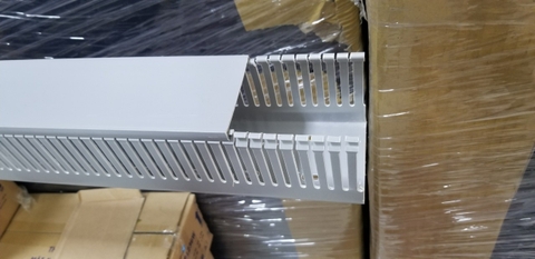 Máng nhựa trunking 45x45