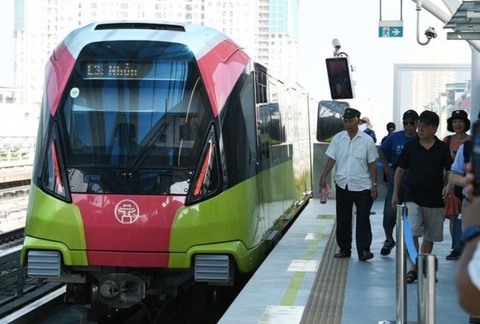 Vì sao tàu Nhổn - ga Hà Nội đang vận hành thì bị dừng đột ngột?