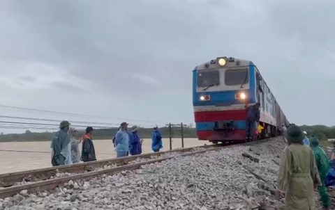 Đường sắt Bắc Nam thông tuyến