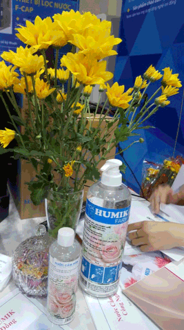Nước ion đồng giữ cho hoa tươi lâu sau thu hoạch