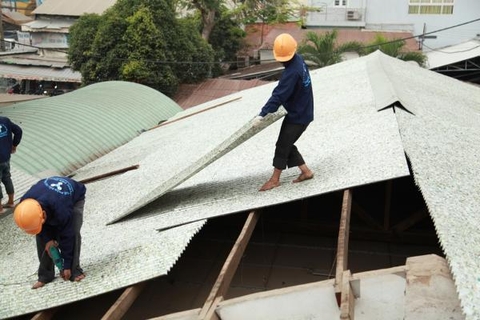 Tấm lợp sinh thái Đồng Tiến -Sắp bàn giao Mái Nhà Sinh Thái Tấm lợp sinh thái Đồng Tiến -Sắp bàn giao Mái Nhà Sinh Thái