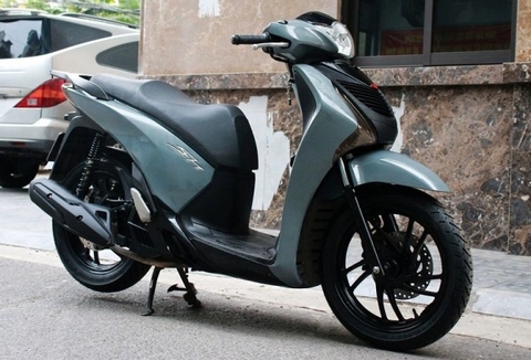 Tìm hiểu dịch vụ dán xe SH màu xám xi măng