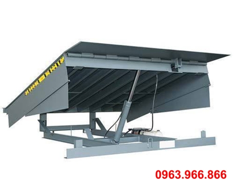 dock leveler 10 tấn do Tân Phát sản xuất