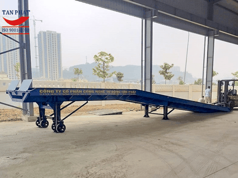 cầu dẫn xe nâng 10 tấn tiêu chuẩn Tân Phát