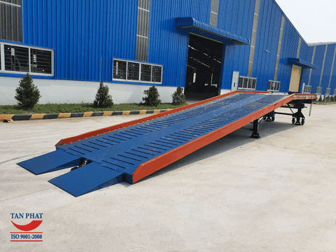 cầu lên container 6 tấn tiêu chuẩn tại Tiên Du, Bắc Ninh