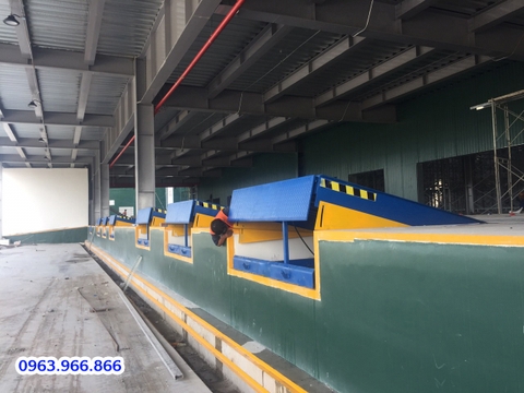 dock leveler 10 tấn do Tân Phát sản xuất