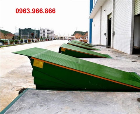 dock leveler 13 tấn Tân Phát