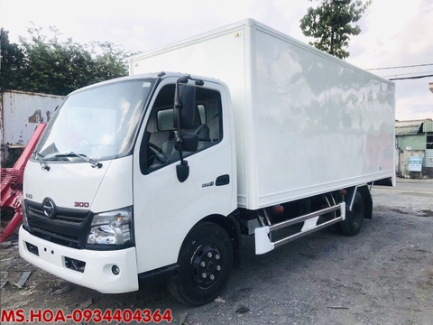 Xe Tải Hino 5 Tấn Thùng Kín – XZU730