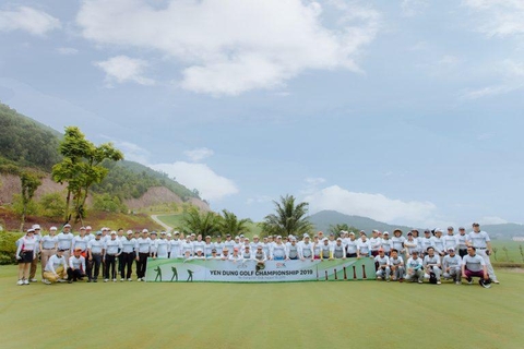 GIẢI GOLF ‘’ YEN DUNG GOLF CHAMPIONSHIP 2019’’: CÚP VÔ ĐỊCH ĐƯỢC TRAO CHO KONG JAE YEON