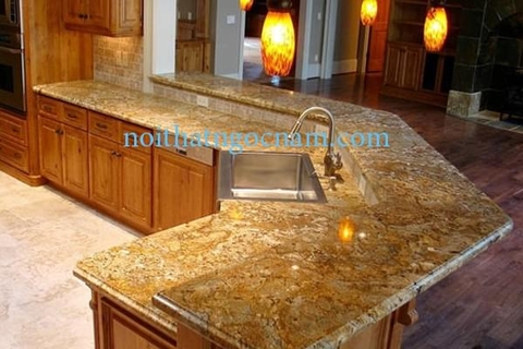 Mặt đá tự nhiên granite lắp mặt tủ bếp