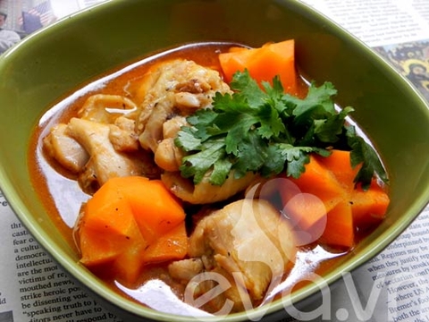Lạ lẫm mà ngon miệng với món gà đông tảo nấu cá mòi