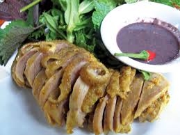 Món ngon cuối tuần gà đông tảo hấp giả cầy