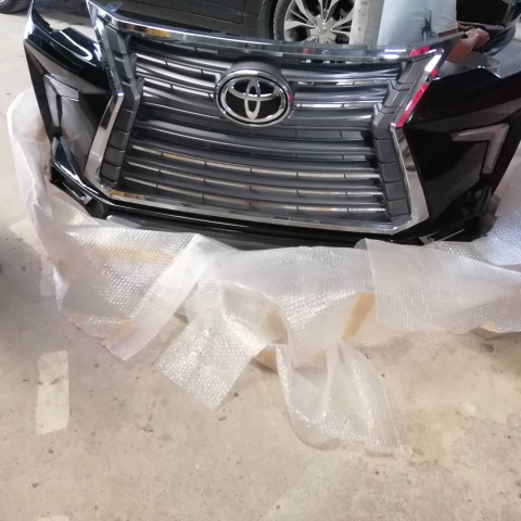 Độ body kịt kiểu lexus