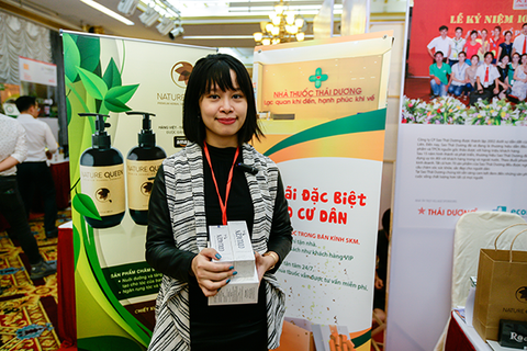 Chị Nguyệt Nga chia sẻ bí quyết đẩy lùi lão hóa từ thảo dược