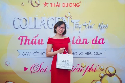 Bí quyết “hồi sinh” làn da tuổi 20 của bà mẹ 2 con.