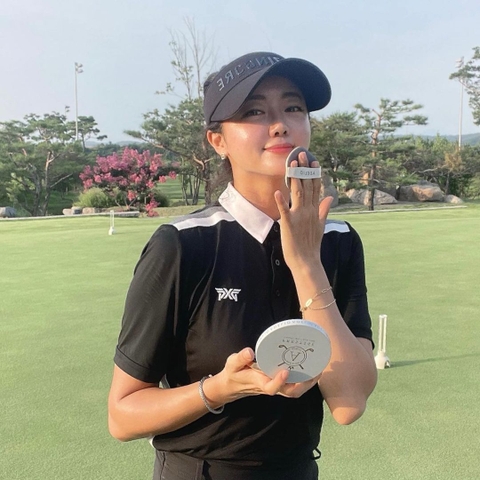 Cushion chống nắng cao cấp cho người chơi Golf - Adelio Luxury Golf Sun Cushion SPF50+