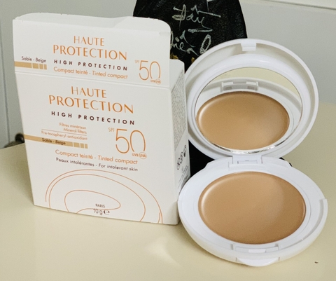 Kem nền chống nắng Avene High Protection Tinted Compact SPF50 10g