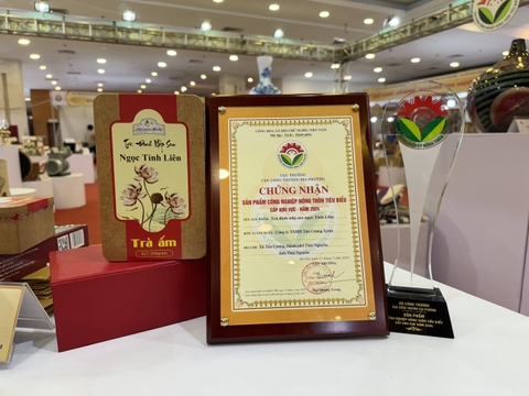 Trà Ướp Sen Ngọc Tỉnh Liên