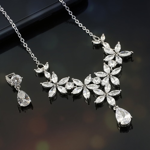 Chụp ảnh trang sức Love Jewelry trong studio Hà Nội