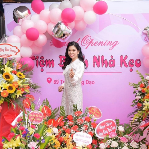 Thu âm quảng cáo phát ngày khai trương cho Bếp Nhà Kẹo tại Hà Nội