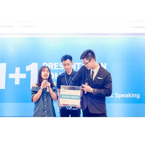 Livestream chung kết cuộc thi thuyết trình 1+1 của British Council Vietnam