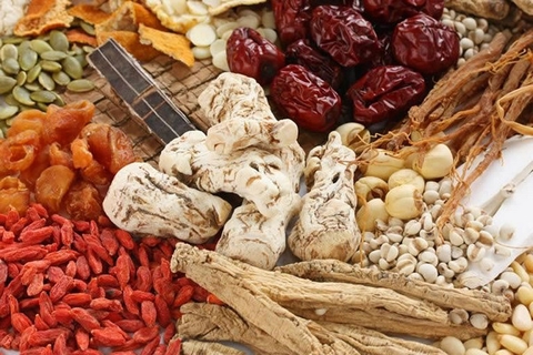 KHÔ KHỚP – MUỐN KHỎI PHẢI TÌM ĐÔNG Y