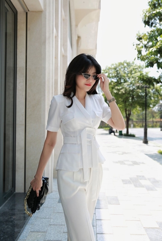 Áo kiểu thời trang nữ tay ngắn form vest màu trắng kem - A0728