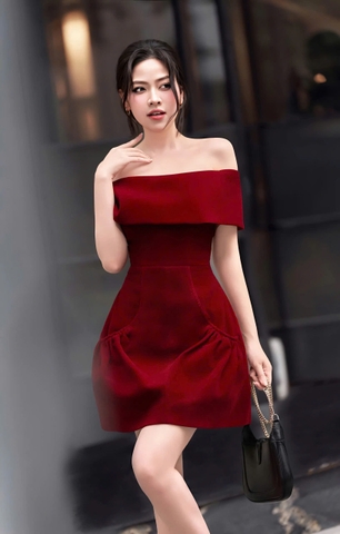 Đầm dự tiệc dáng xoè ngắn vai ngang phối túi sang trọng Alvin Store 1620 (Đỏ)
