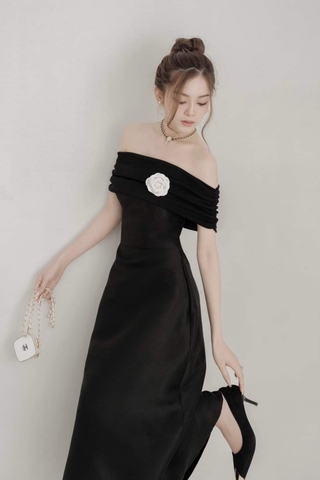 Đầm dự tiệc dáng xòe kiểu vai ngang hở vai phối hoa Alvin Store 1598 (Đen)