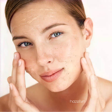 Nên dùng tẩy tế bào chết dạng scrub hay dạng peeling?