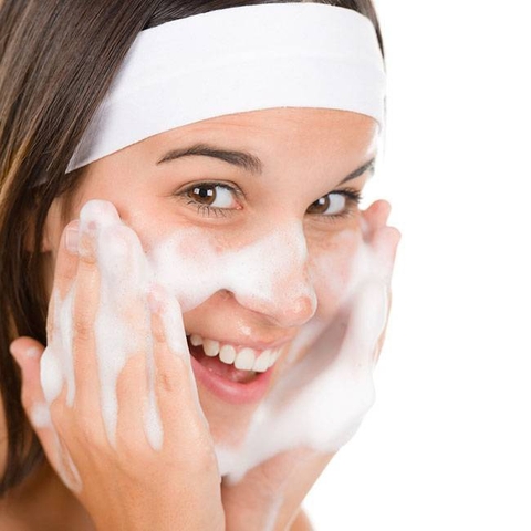 5 Bước rửa mặt đúng cách cho mọi làn da