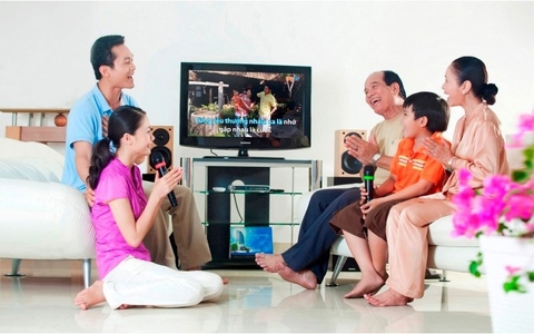 HÁT KARAOKE CÙNG SMART TIVI, TIẾT KIỆM MÀ HIỆU QUẢ