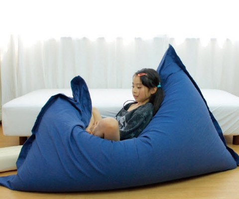 Tiết lộ bất ngờ về tác dụng của ghế lười hạt xốp đối với người đau lưng