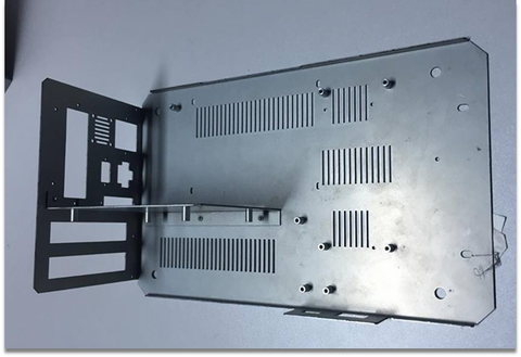 Khung định vị bằng thép trong thiết bị y tế