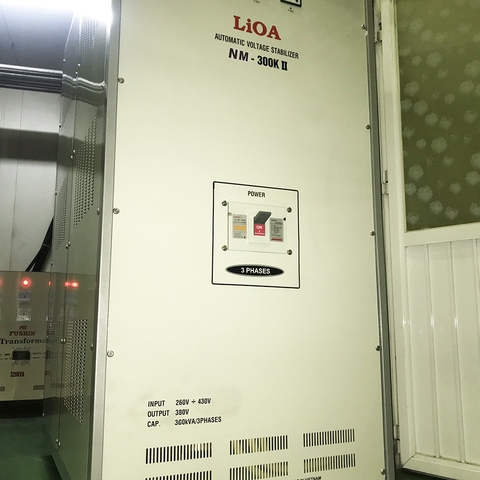 ỔN ÁP LIOA 300KVA 3 PHA 300KW NM-300K II ĐỜI MỚI GIÁ NHIÊU? MUA Ở ĐÂU