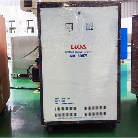 ỔN ÁP LIOA 800KVA 3 PHA 800KW NM-800K II DẢI 304V-420V GIÁ BAO NHIÊU?