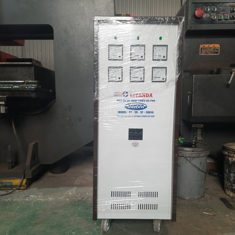Ổn Áp Litanda 30KVA 3 Pha Cho Máy CNC Cắt Tiện Xưởng Sản Xuất Cơ Khí