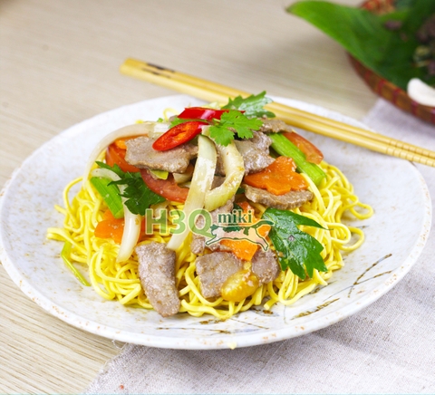 H3Q Miki Fried Egg Noodles With Australian Beef