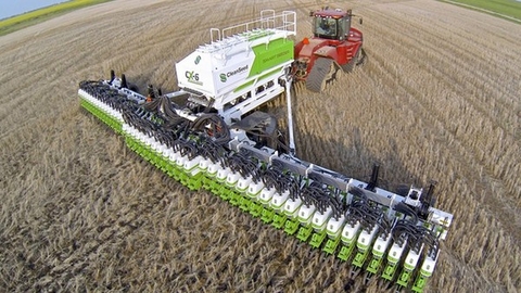 Máy nông nghiệp thế giới ngày càng được cải tiến mang lại hiệu suất cao