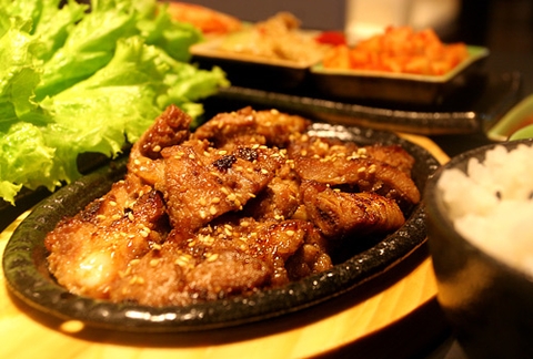 Party cuối tuần cùng các món nướng trên bếp điện từ Mastercook