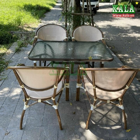 Bàn ghế sân vườn mặt kính 800x1200mm NT01 Bàn ghế sân vườn mặt kính 800x1200mm NT01
