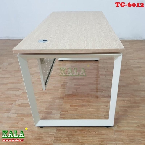 Chân bàn tam giác quỳ 600*1200mm Chân bàn tam giác quỳ 600*1200mm