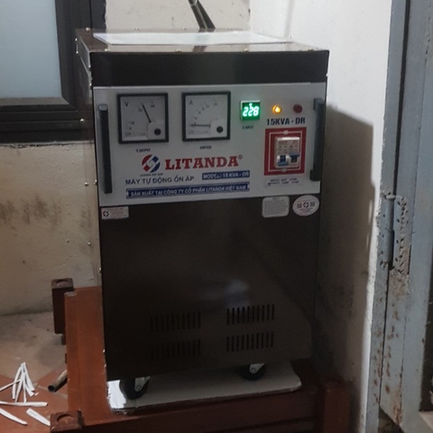 Giá Lioa 15KW - 15KVA 1 Pha Bao Nhiêu Tiền Loại Ổn Áp 15000 15Kg 15 Ký