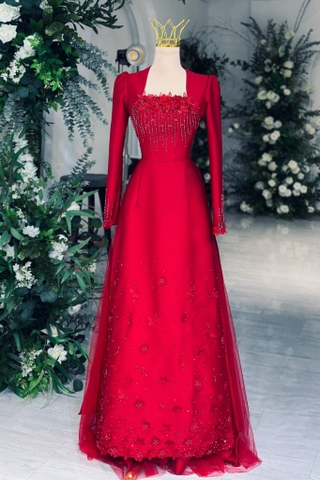 Áo Dài Cô Dâu Tafta Đỏ Cổ Vuông Gợi Cảm