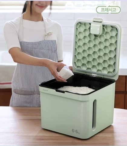 Thùng đựng gạo hút chân không Shinil made in korea dung tích lớn được 12kg