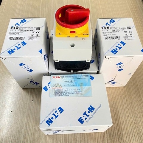 CÔNG TẮC CHUYỂN MẠCH EATON T0-2-15679/I1/SVB 20A 3P (GỒM HỘP)