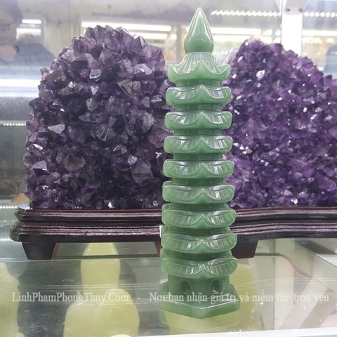 thap-van-xuong-thach-anh-xanh