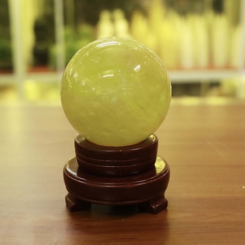 Quả cầu thạch anh vàng ĐK 8.4cm - 0.8kg-MTC399