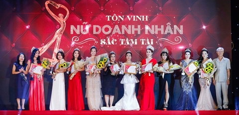 Mỹ phẩm Kosxu tài trợ vàng cho lễ tôn vinh Nữ doanh nhân Sắc Tâm Tài
