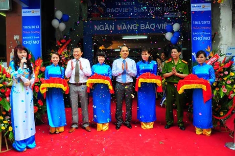 Khai trương ngân hàng bảo việt